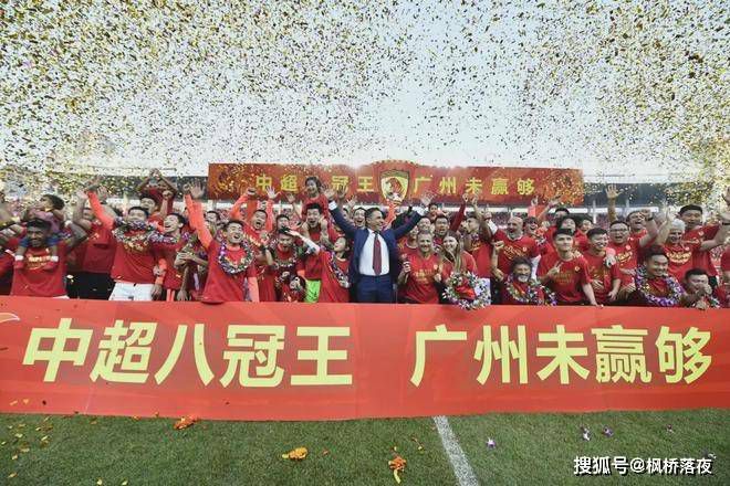 一组练习有素、身怀技术的奸细职员被调派到一个已隔断的军用工场中履行使命，不意在此时代，工场的AI系统不测封闭。世人排查缘由时，发现本身逐步堕入了万劫不复的地步。火伴不竭由于游走在工场中的神秘生物而惨遭杀戮。剩下的队员不能不一边寻觅前途，一边匹敌害死火伴的神秘生物。本片由《刀锋兵士》男主演韦斯利·斯奈普斯主演。